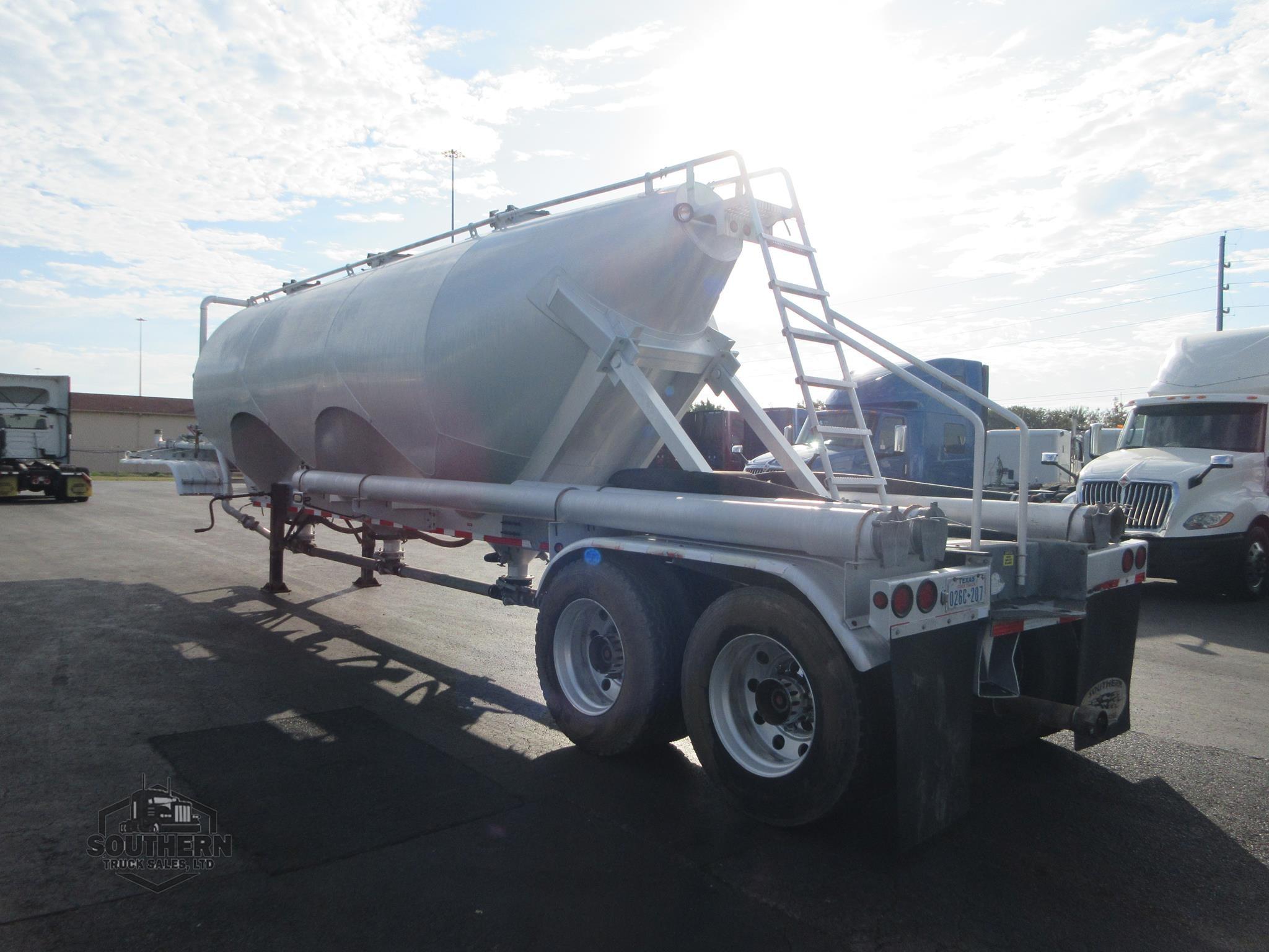 Used 2018 SOUTHERN WELDING Tandem Axle