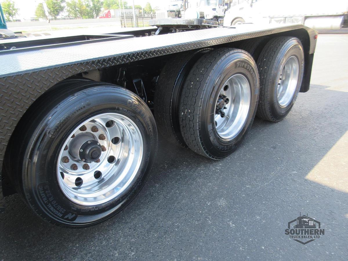 Used 2019 FREIGHTLINER CORONADO 122 SD