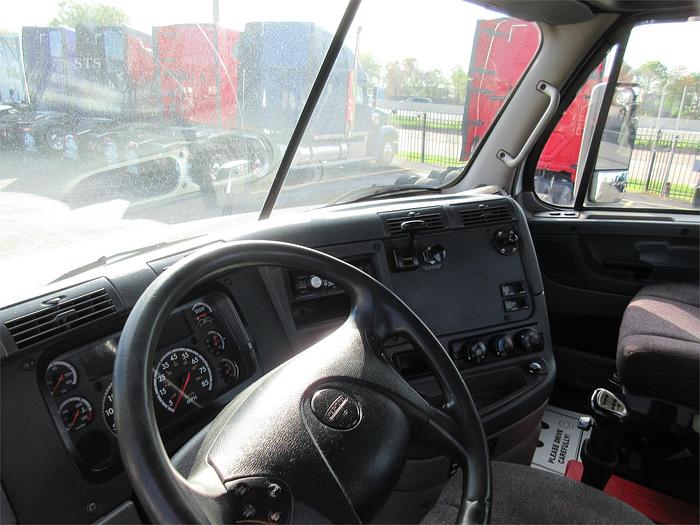 Used 2015 FREIGHTLINER CASCADIA 125