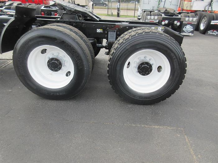 Used 2016 PETERBILT 365