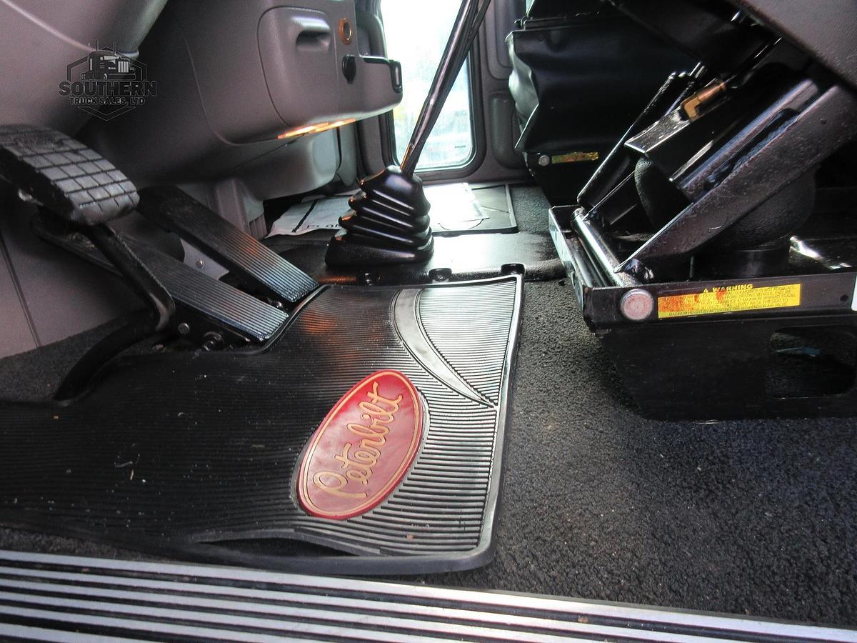 Used 2021 PETERBILT 389