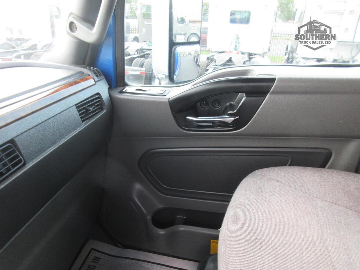 Used 2021 INTERNATIONAL LT