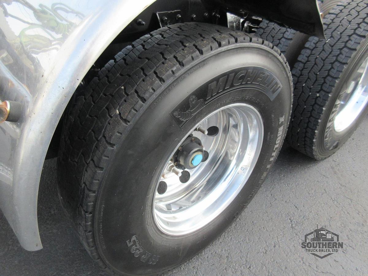 Used 2019 PETERBILT 567