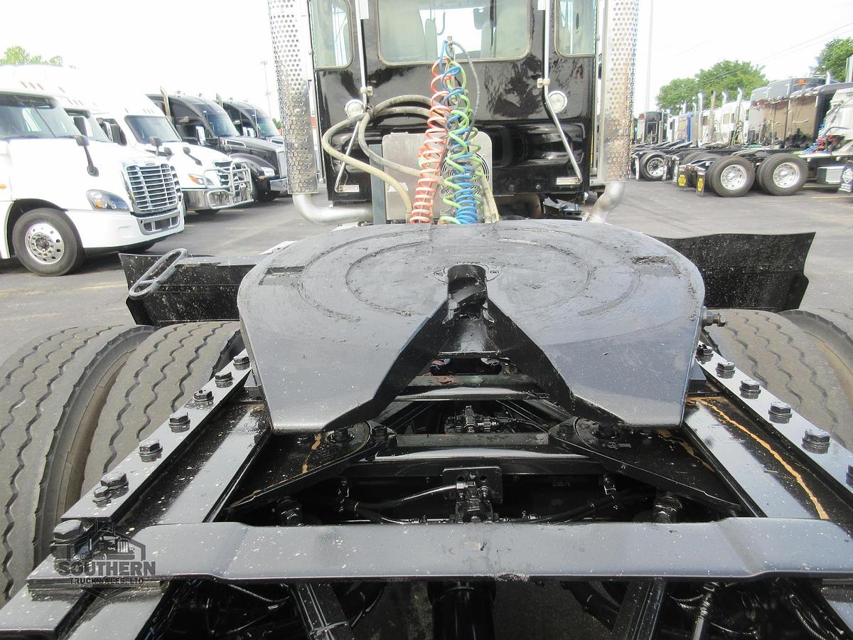 Used 2023 KENWORTH W900