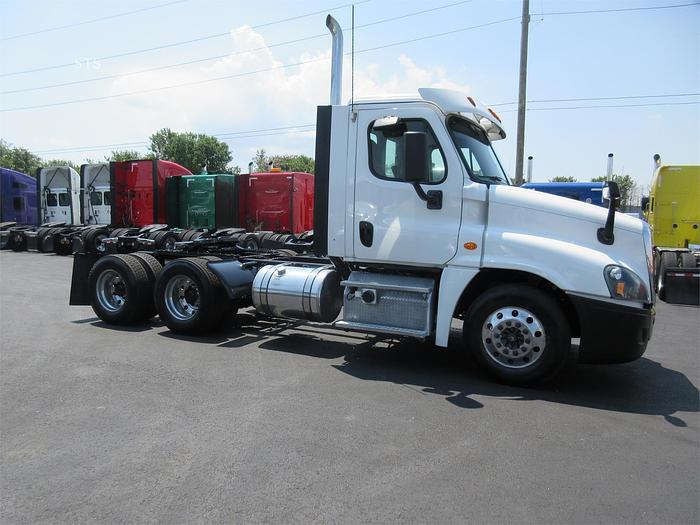 Used 2019 FREIGHTLINER CASCADIA 125