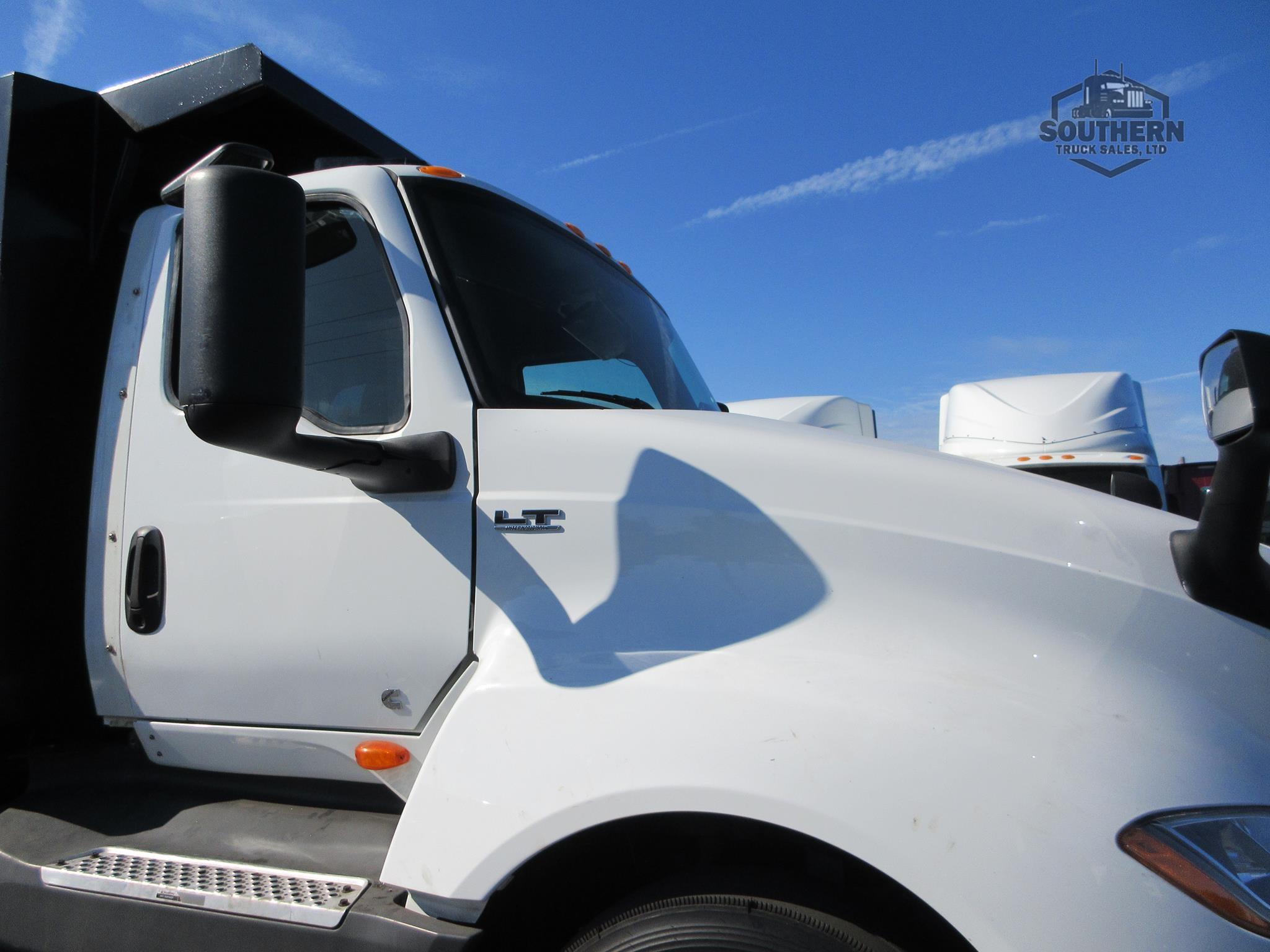 Used 2022 INTERNATIONAL LT