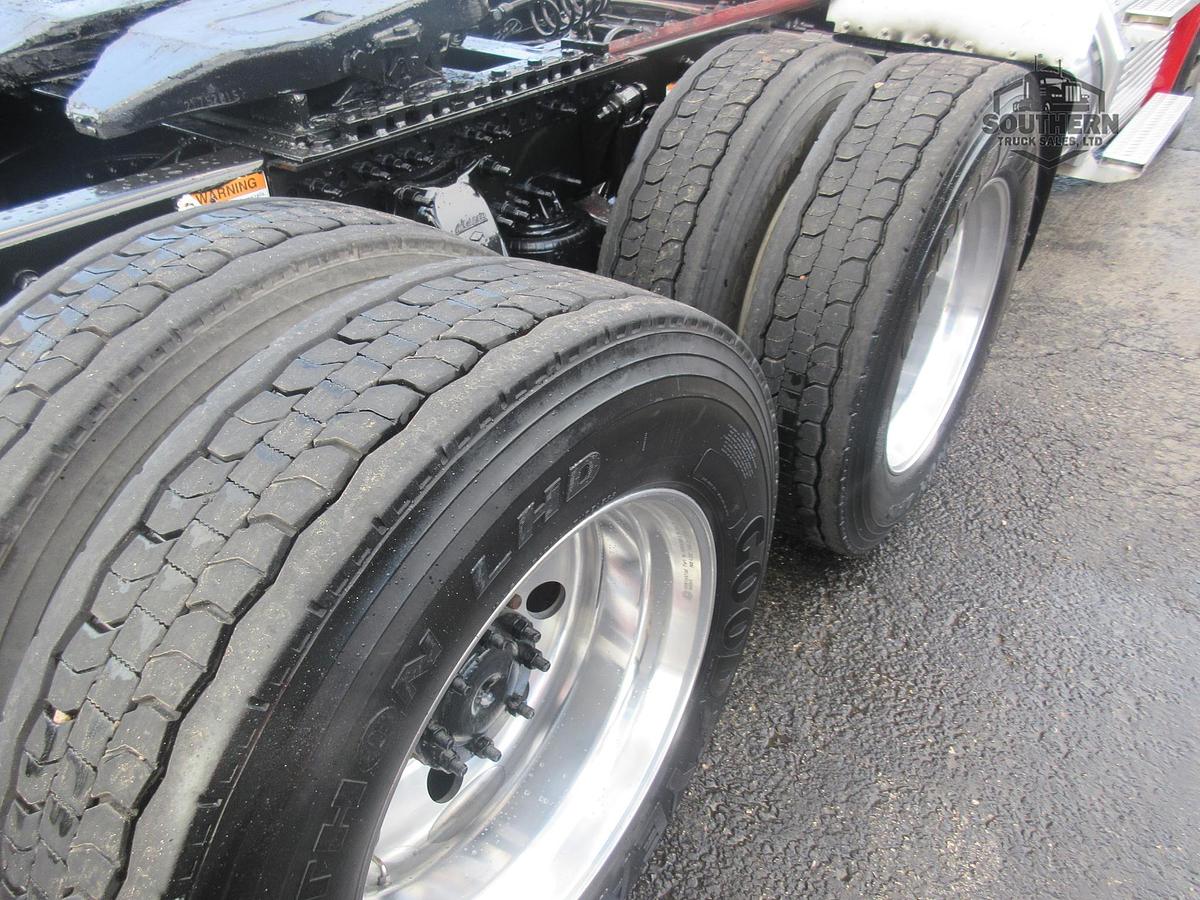 Used 2020 FREIGHTLINER CASCADIA 126