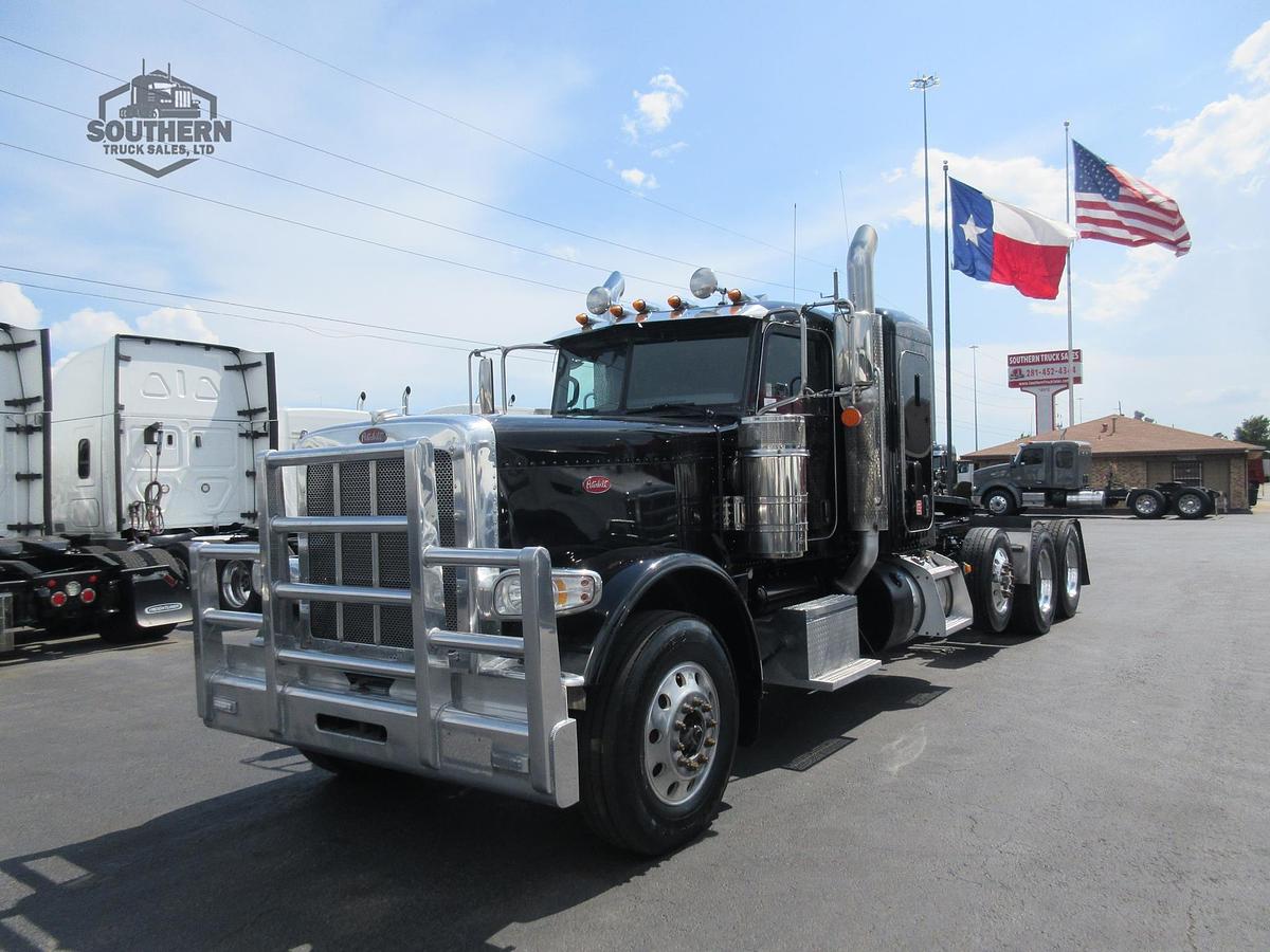 Used 2024 PETERBILT 389