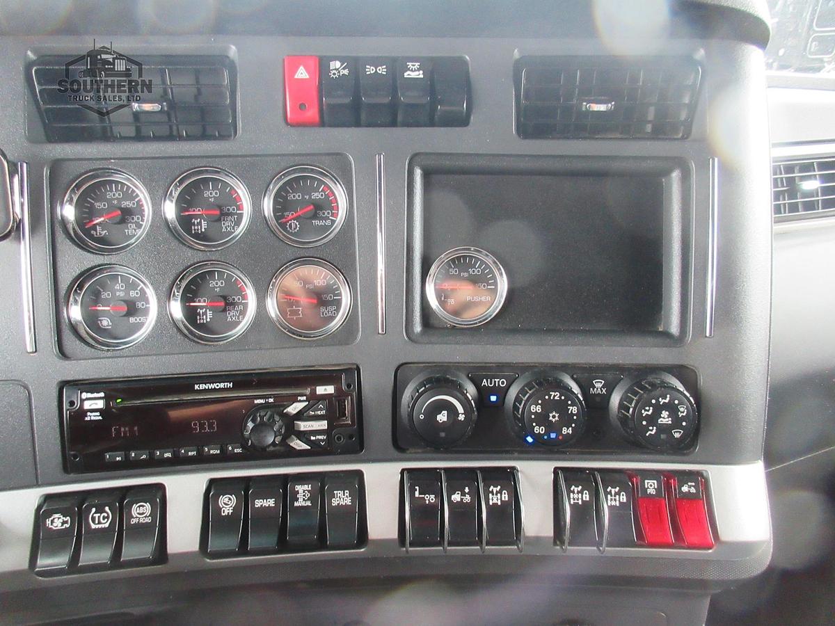 Used 2023 KENWORTH T880