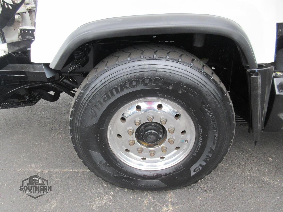 Used 2014 FREIGHTLINER 114SD