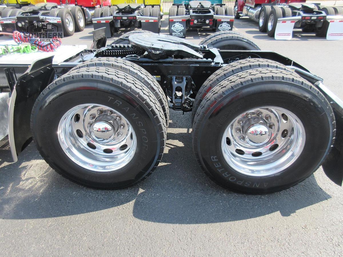 Used 2021 PETERBILT 389