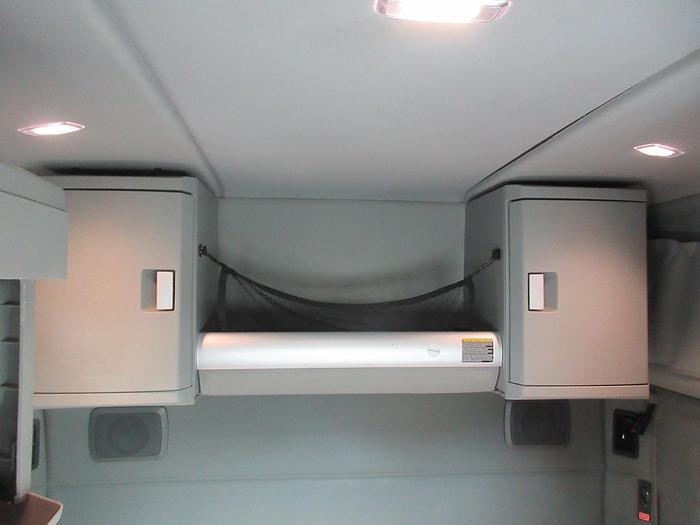 Used 2021 KENWORTH T880