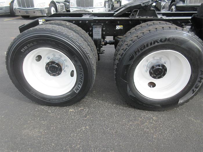 Used 2016 PETERBILT 365