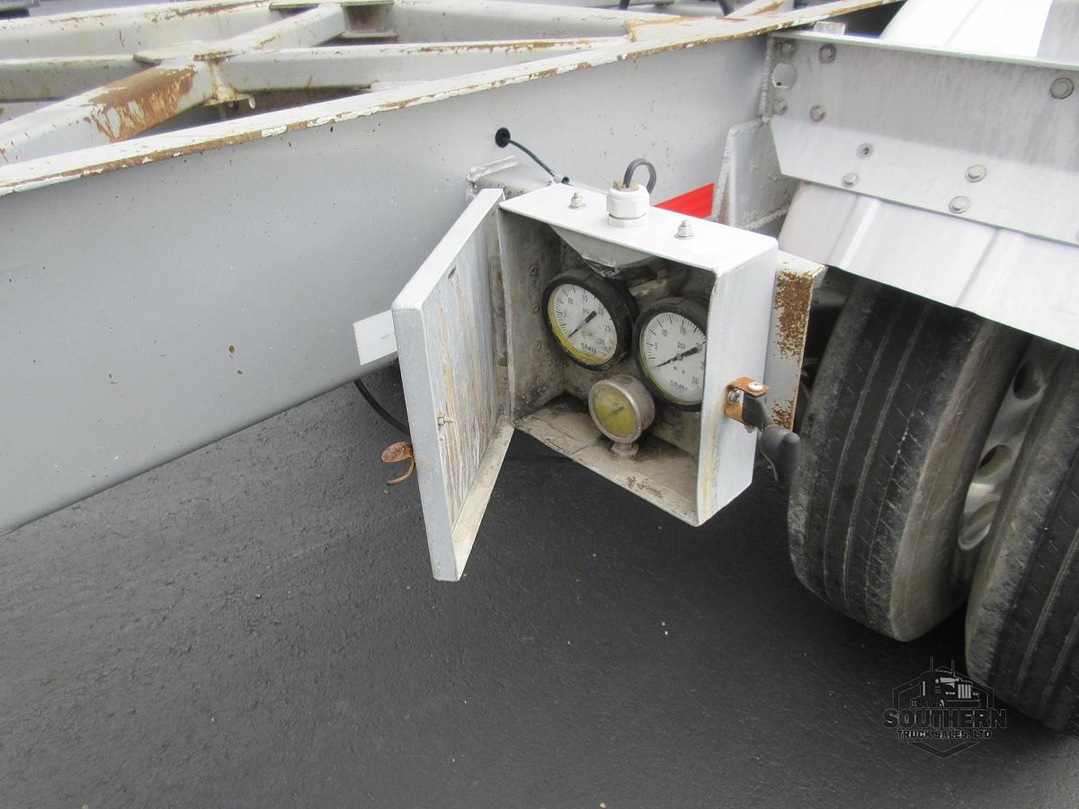 Used 2010 POLAR Tandem Axle