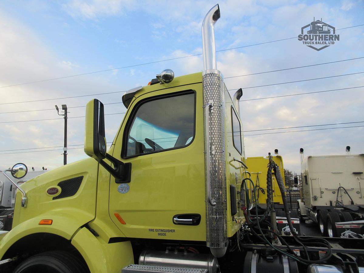 Used 2020 PETERBILT 567