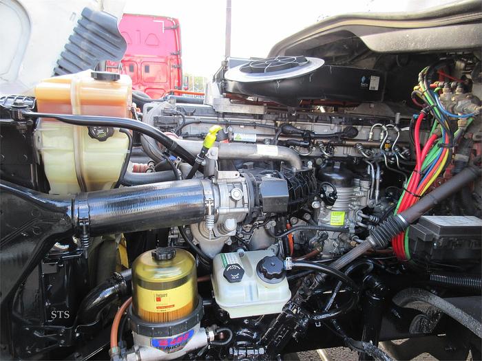 Used 2015 FREIGHTLINER CASCADIA 125