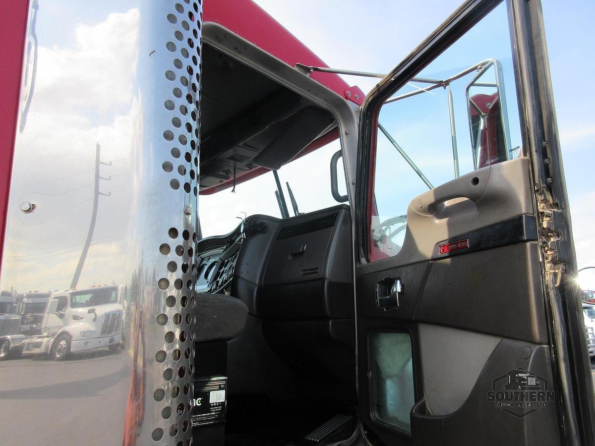 Used 2014 KENWORTH T800