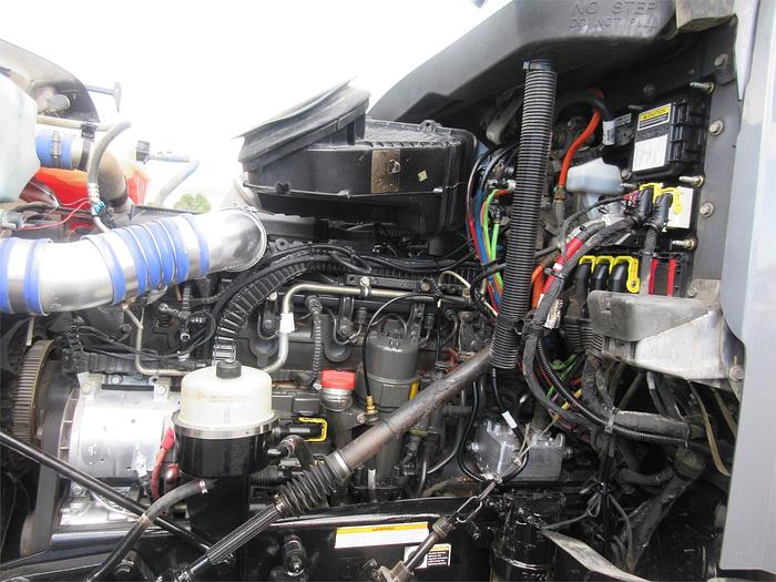 Used 2020 PETERBILT 567