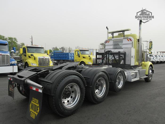 Used 2017 PETERBILT 367