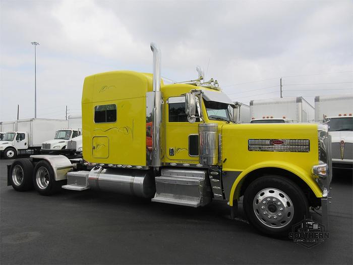 Used 2016 PETERBILT 389