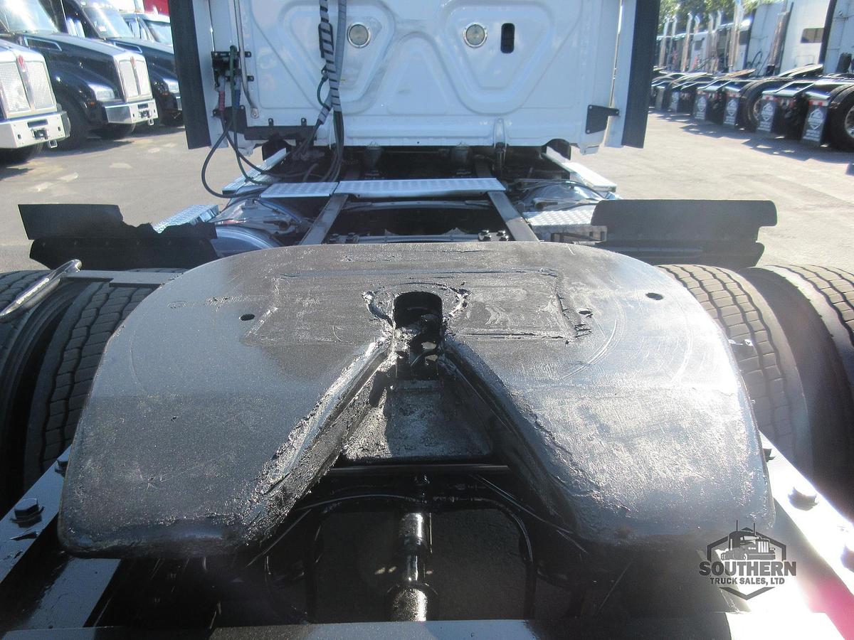 Used 2020 FREIGHTLINER CASCADIA 126