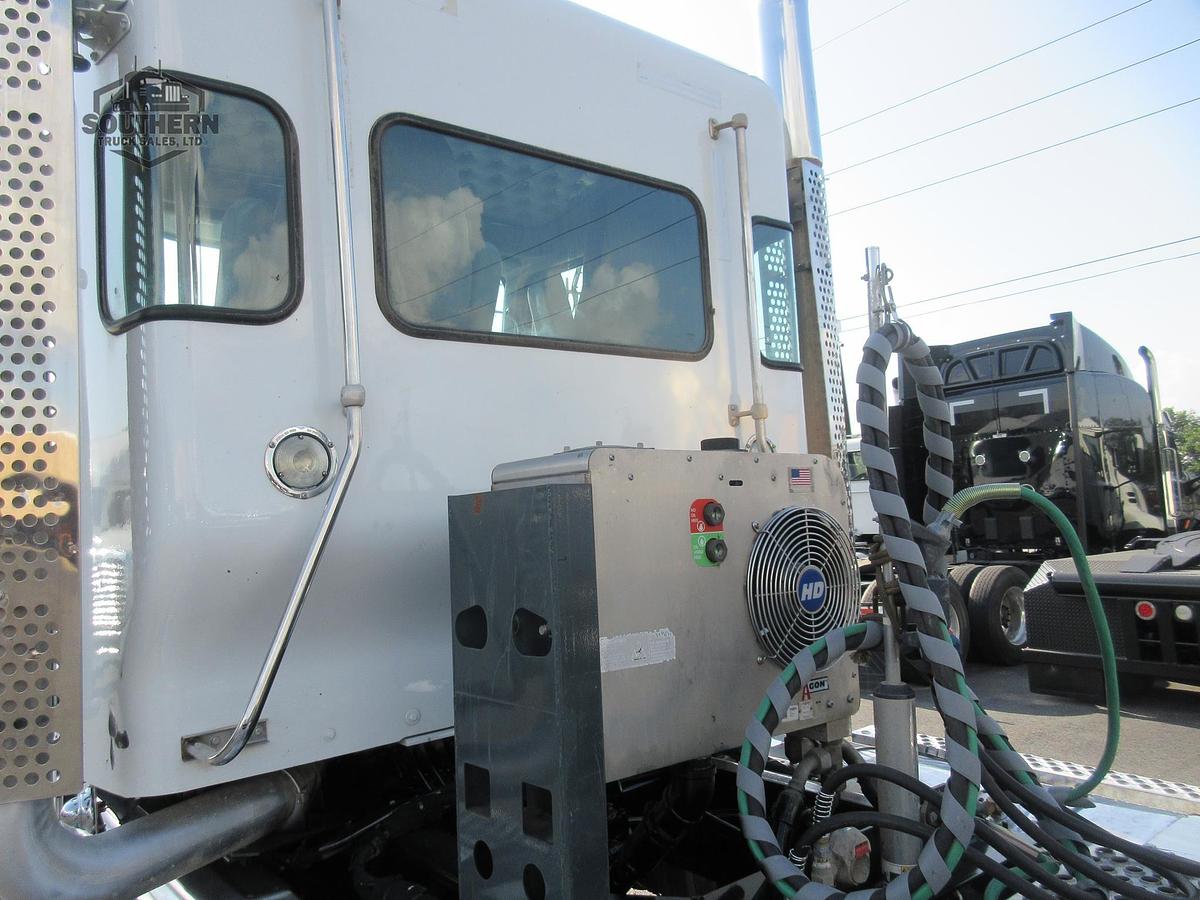 Used 2023 KENWORTH W900L