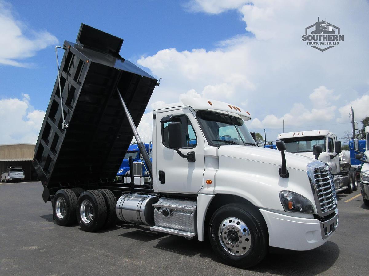 Used 2018 FREIGHTLINER CASCADIA 125