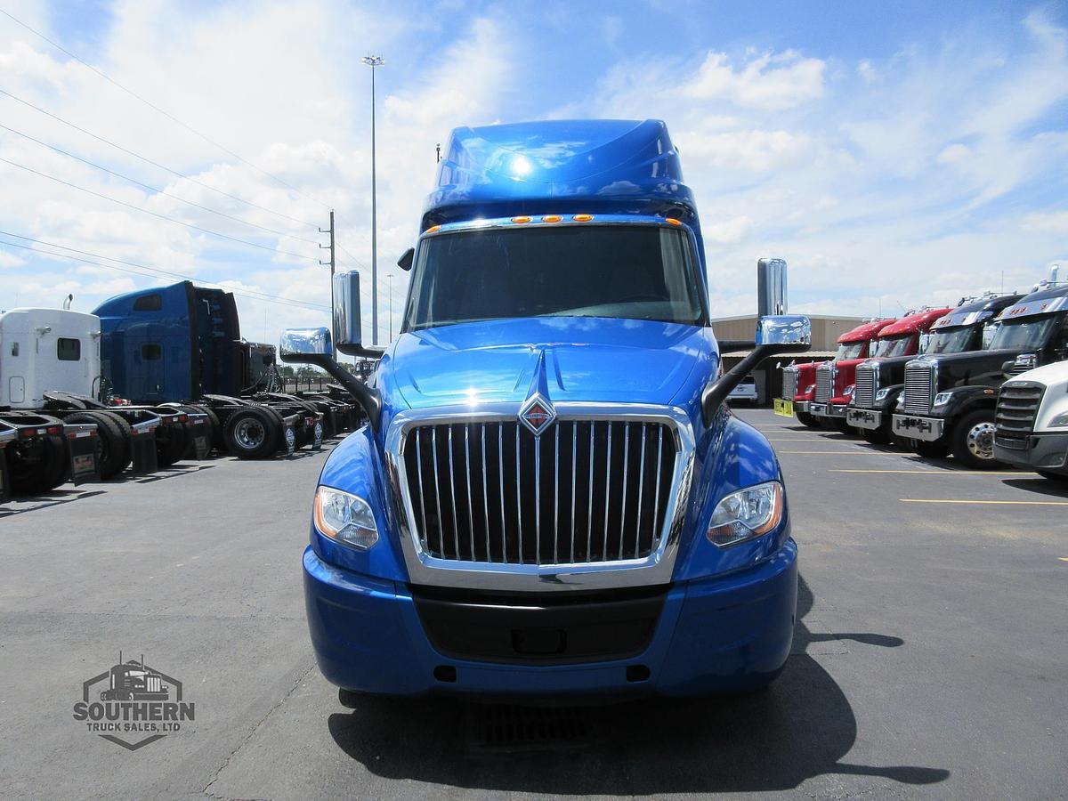 Used 2021 INTERNATIONAL LT