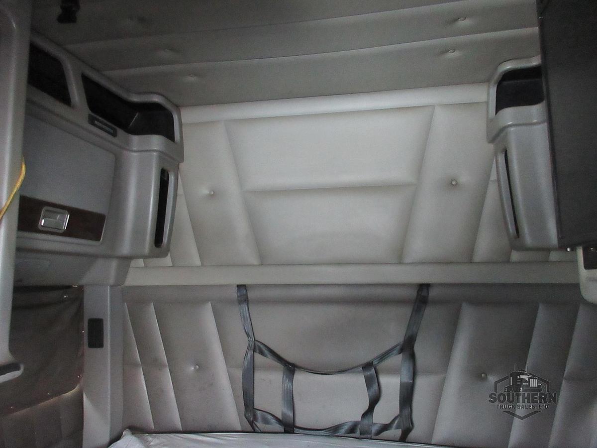 Used 2020 PETERBILT 389