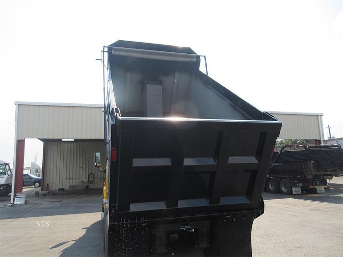 Used 2016 FREIGHTLINER CASCADIA 125