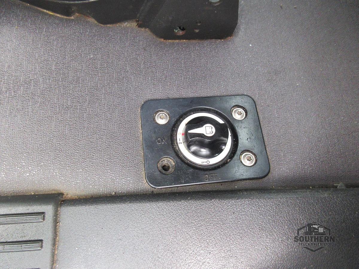 Used 2019 FREIGHTLINER CASCADIA 126