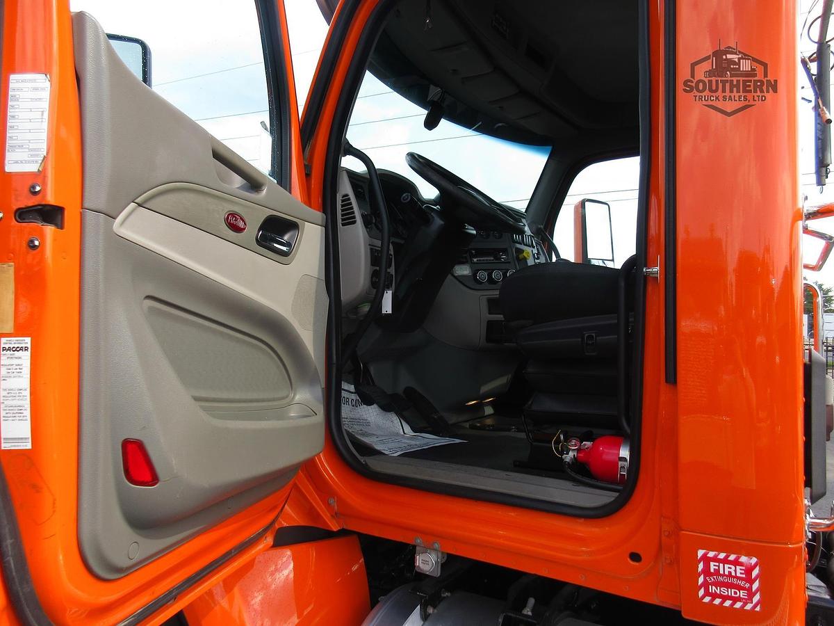 Used 2019 PETERBILT 567