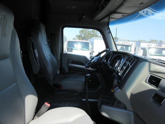 Used 2021 KENWORTH T880