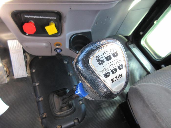 Used 2013 PETERBILT 365