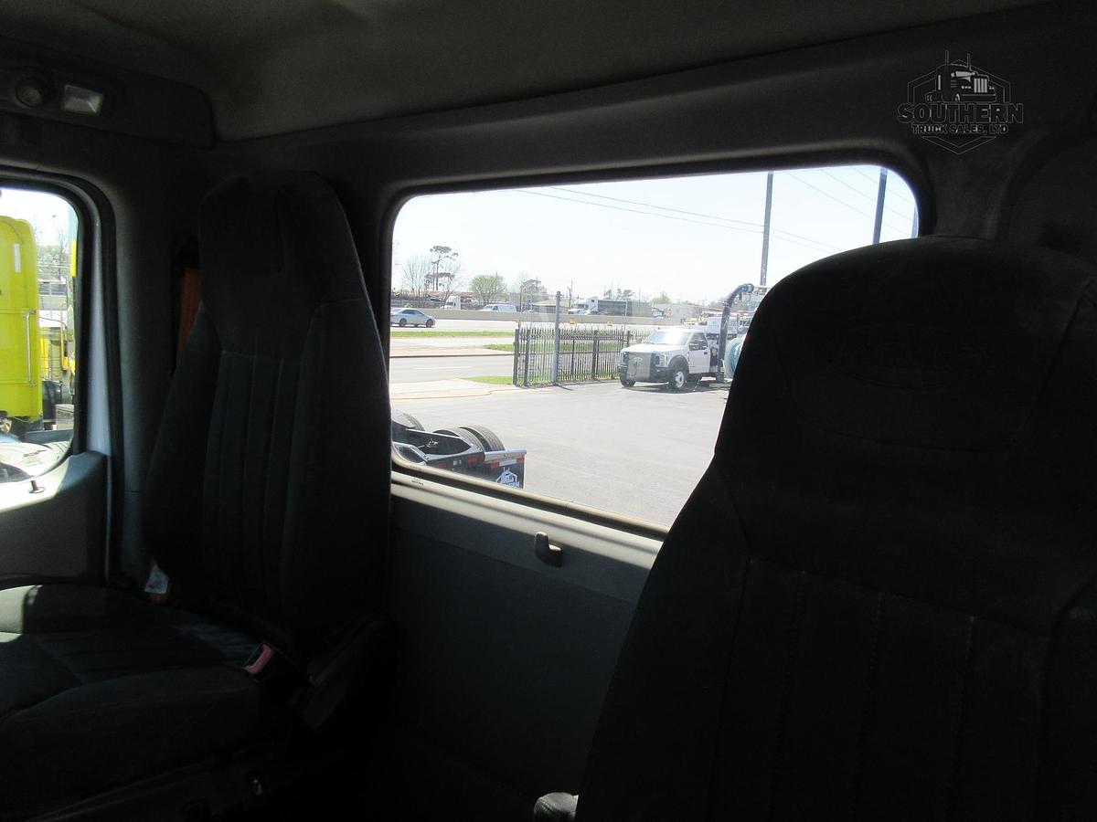 Used 2020 PETERBILT 567