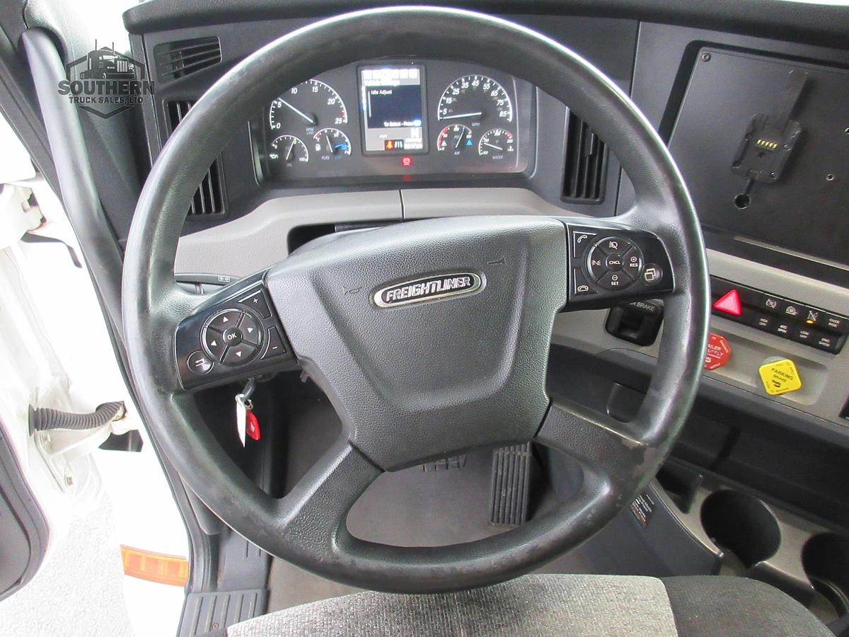 Used 2020 FREIGHTLINER CASCADIA 126