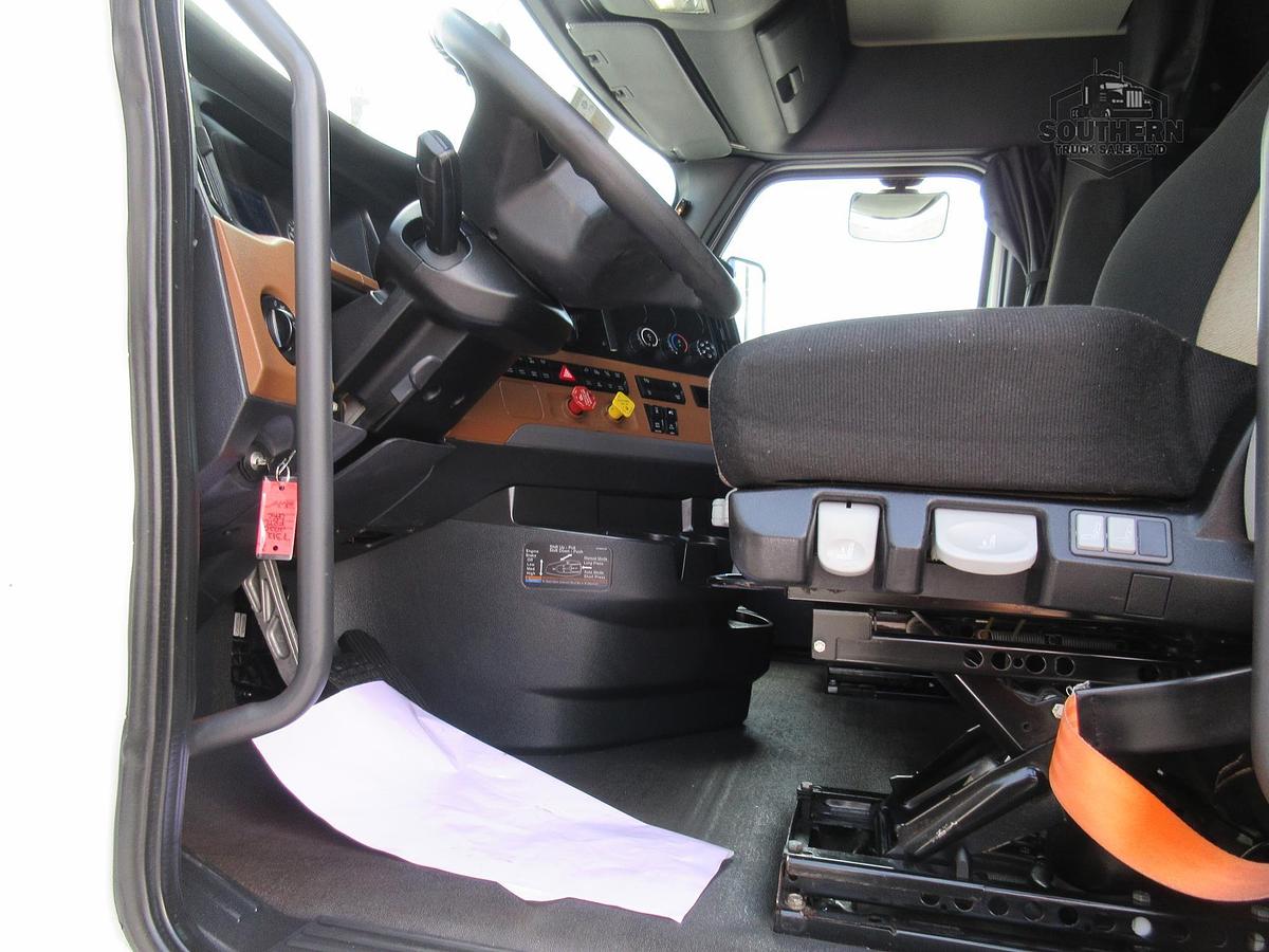Used 2020 FREIGHTLINER CASCADIA 126