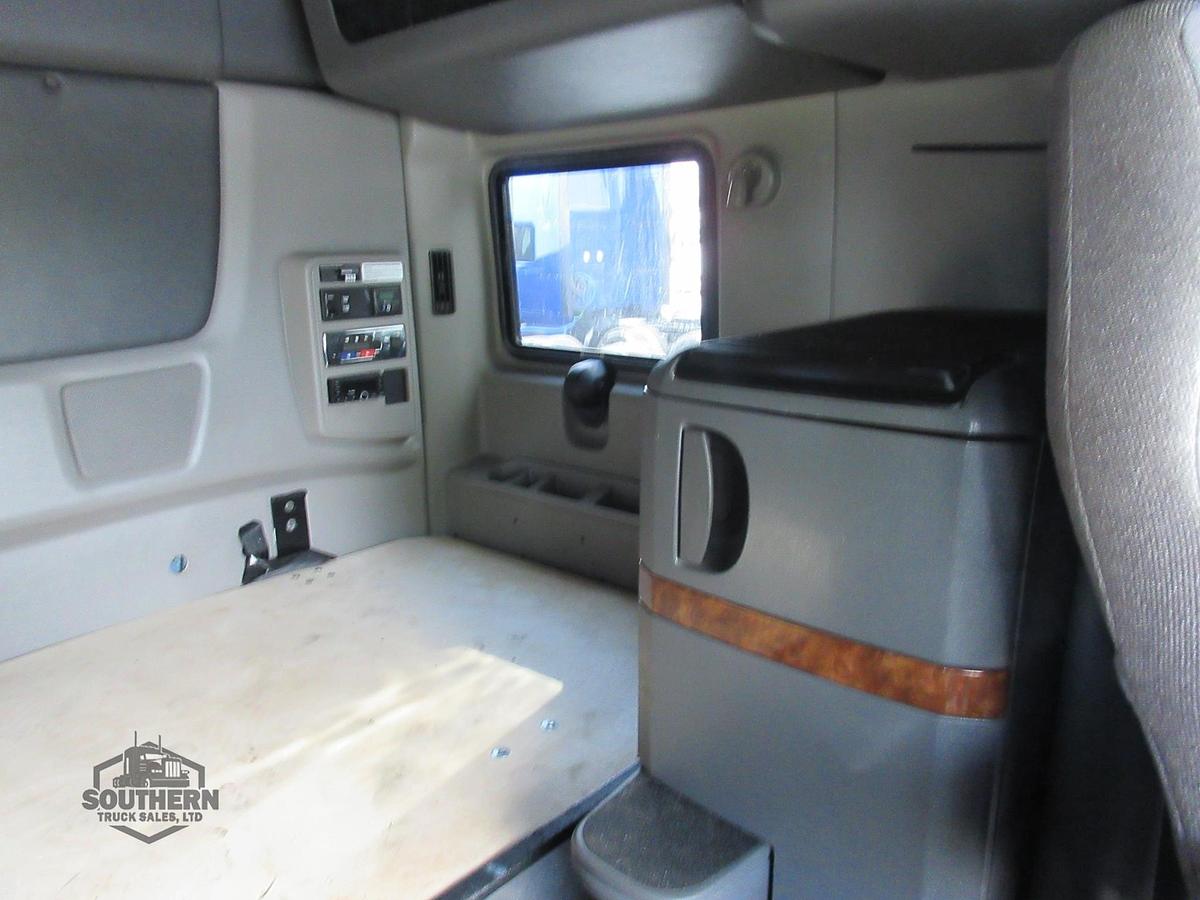 Used 2021 INTERNATIONAL LT