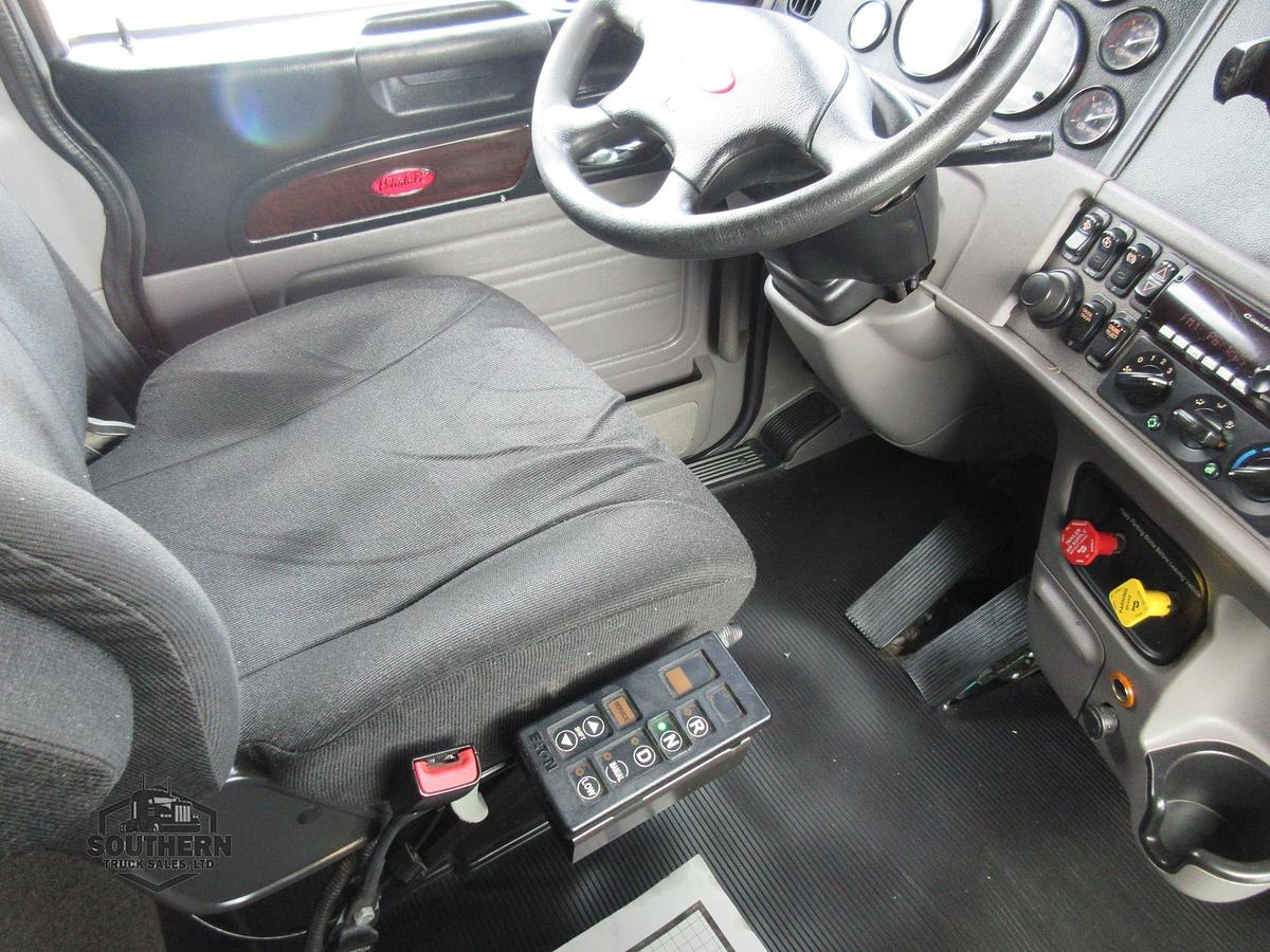 Used 2019 PETERBILT 389