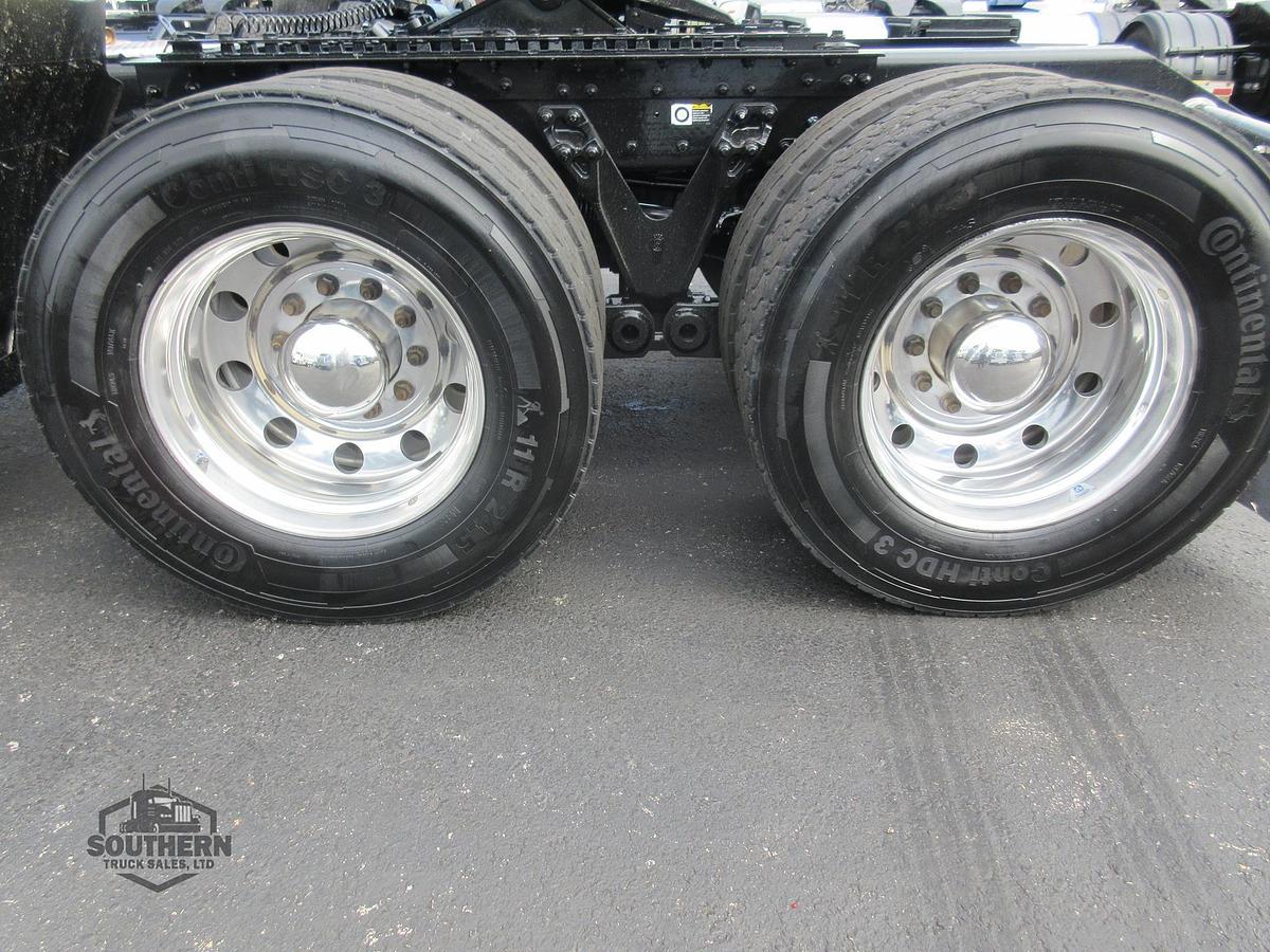 Used 2023 KENWORTH W900