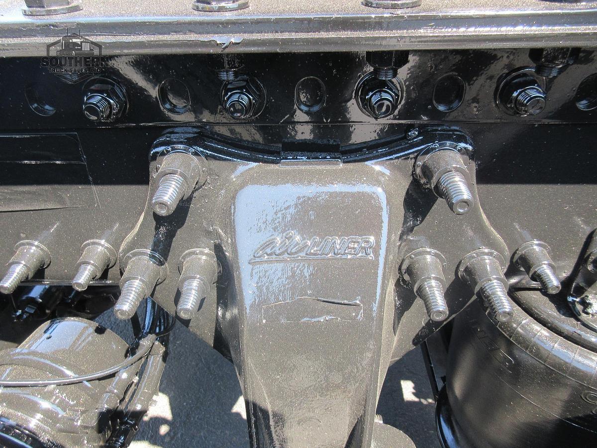 Used 2020 FREIGHTLINER 122SD