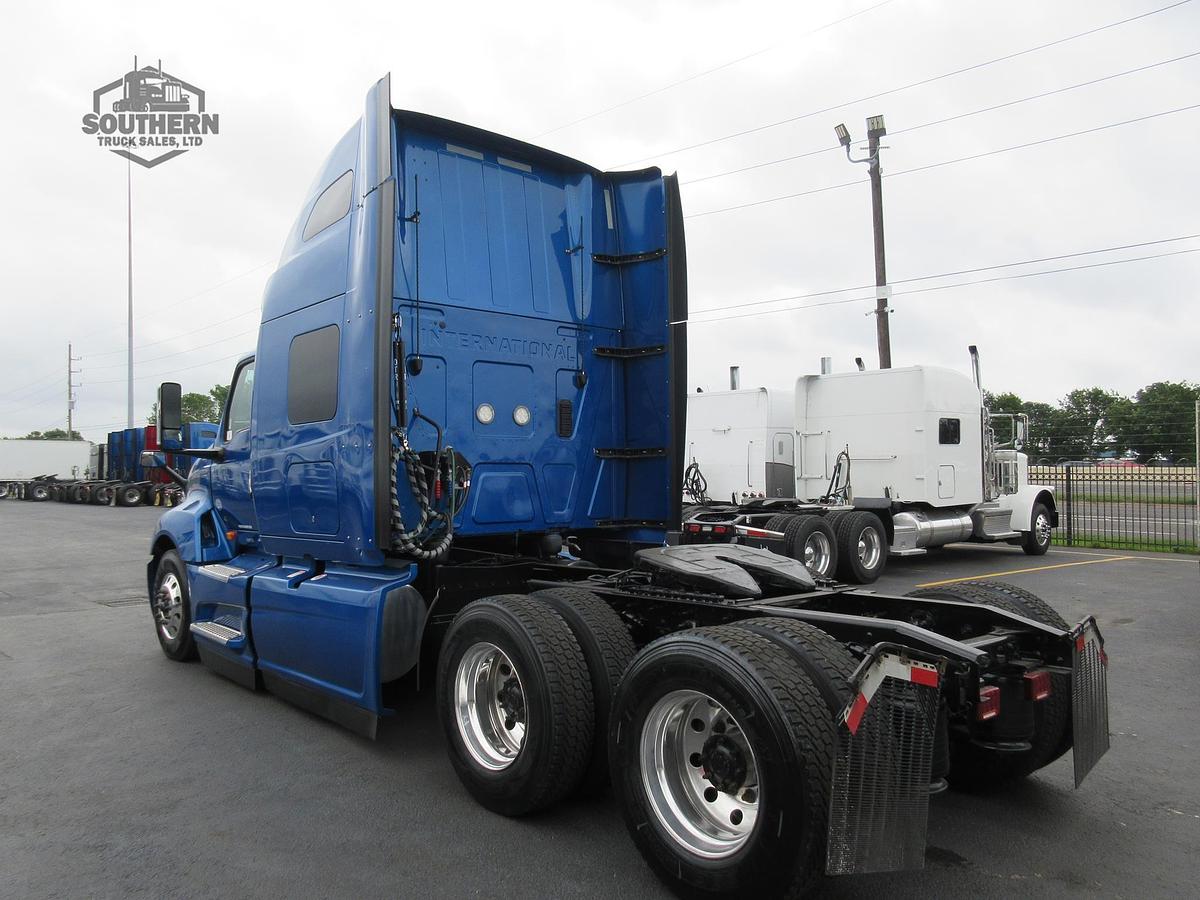 Used 2021 INTERNATIONAL LT