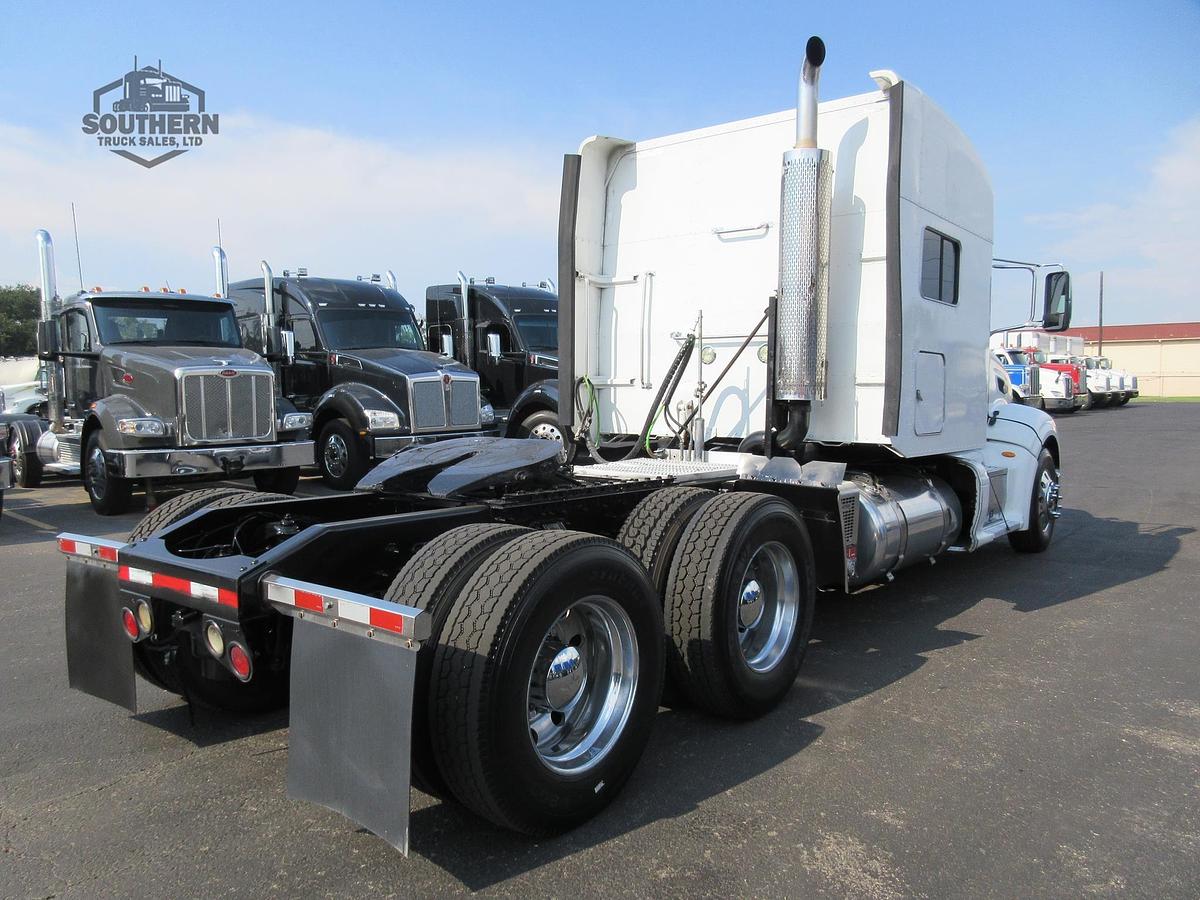 Used 2015 PETERBILT 386