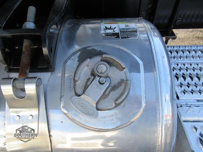 Used 2018 PETERBILT 389