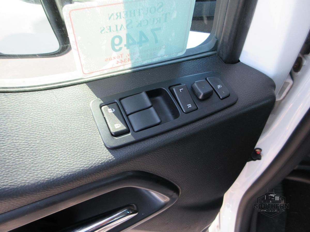 2025 KENWORTH T880