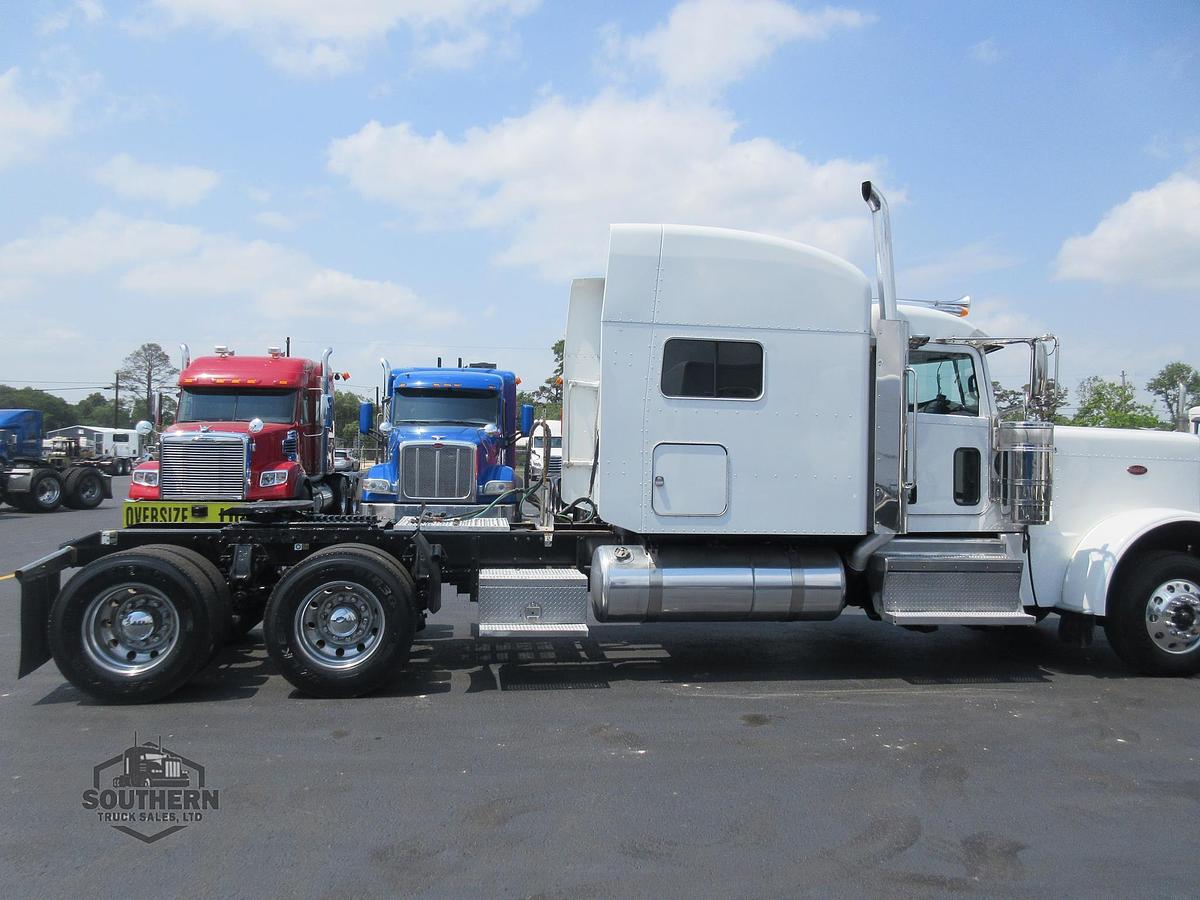 Used 2019 PETERBILT 389