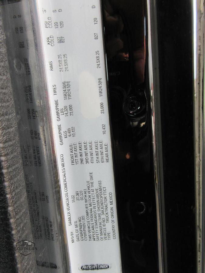 Used 2023 FREIGHTLINER CORONADO 122 SD