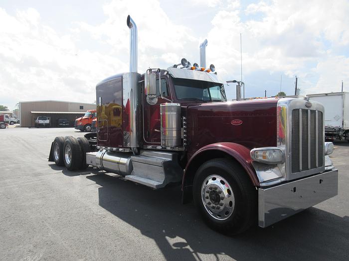 Used 2019 PETERBILT 389