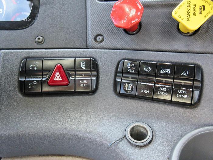 Used 2015 FREIGHTLINER CASCADIA 125