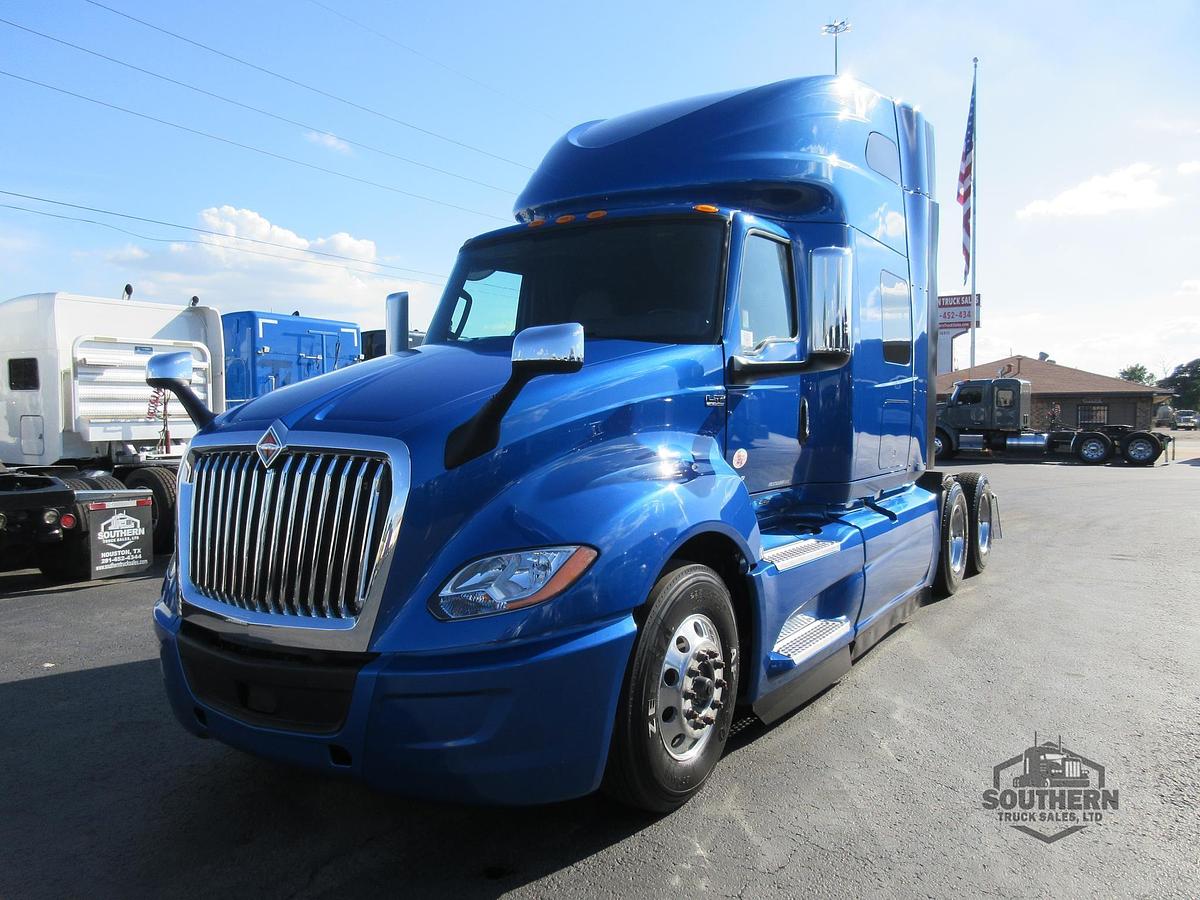 Used 2021 INTERNATIONAL LT